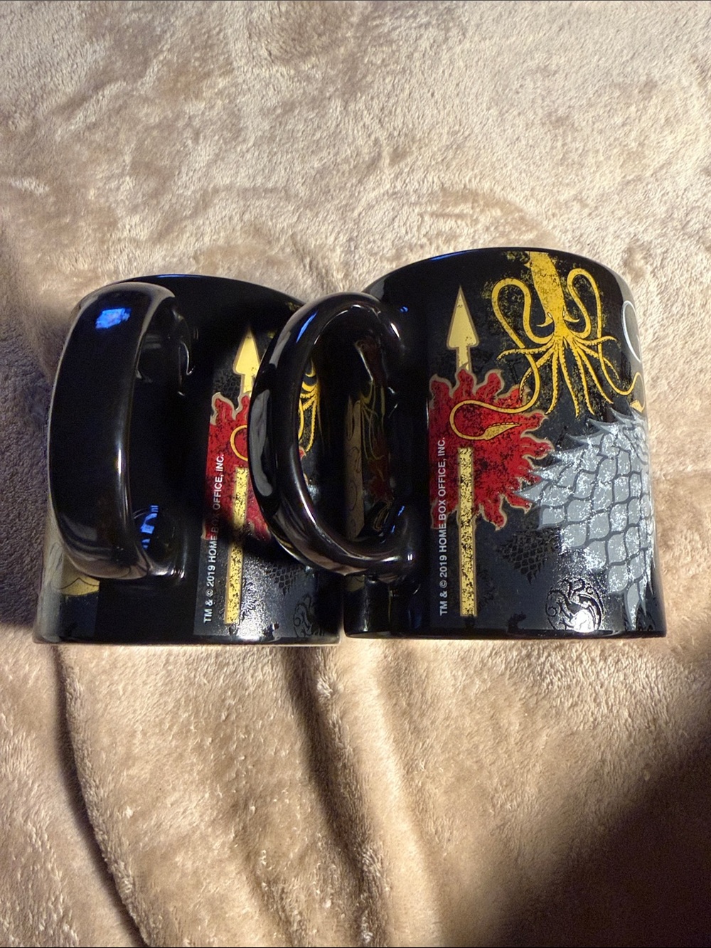 Game of Thrones 20oz Black Ceramic Mug Set with Gold Octopus & Red Crest Design